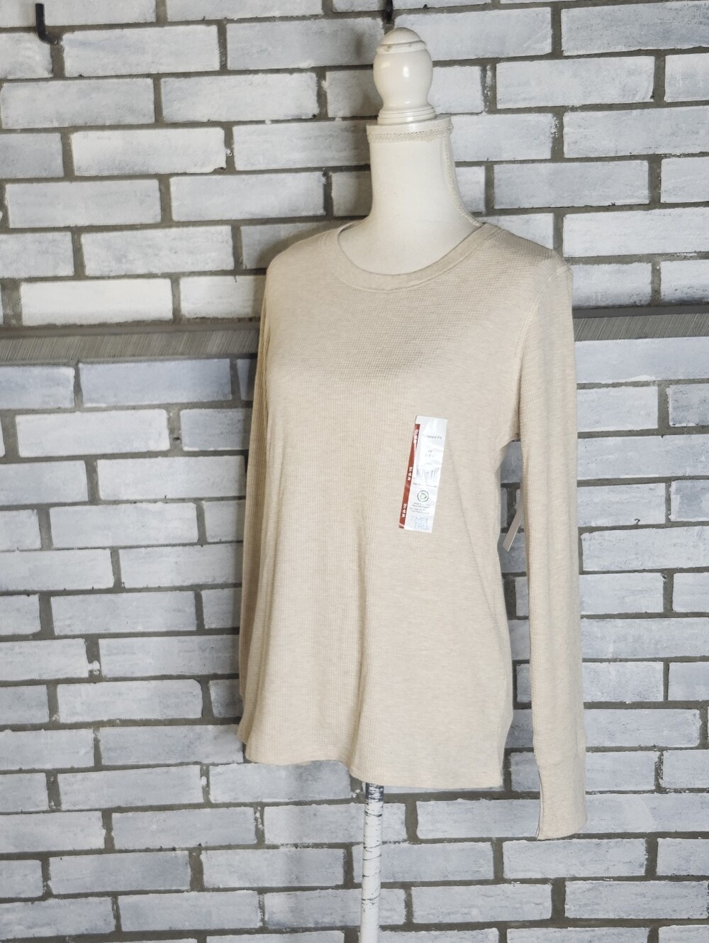 • NWT Time And Tru Women's Long Sleeve Thermal Waffle Knit Top Medium Oatmeal
